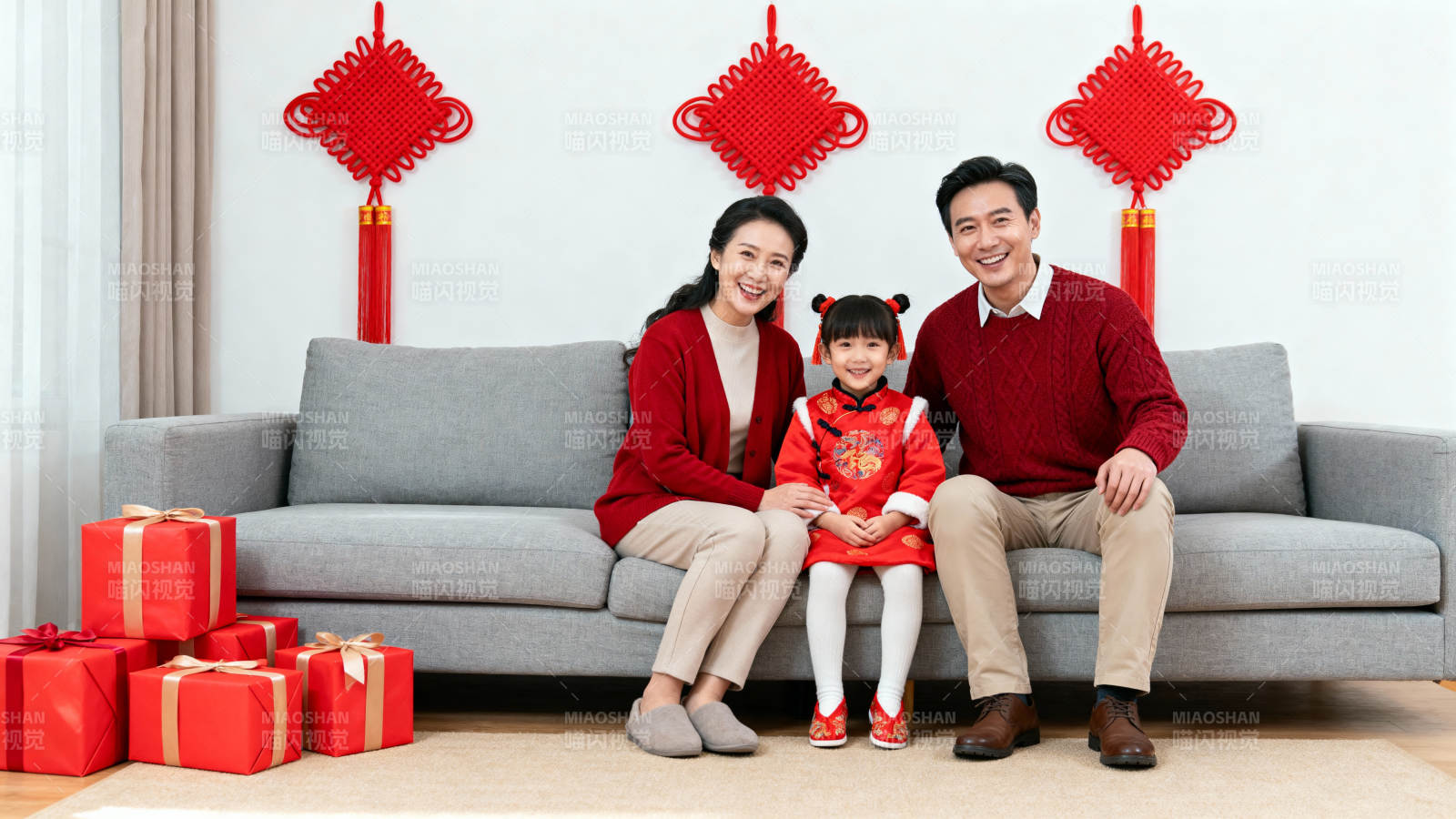 春节全家福 喜庆团圆乐图片