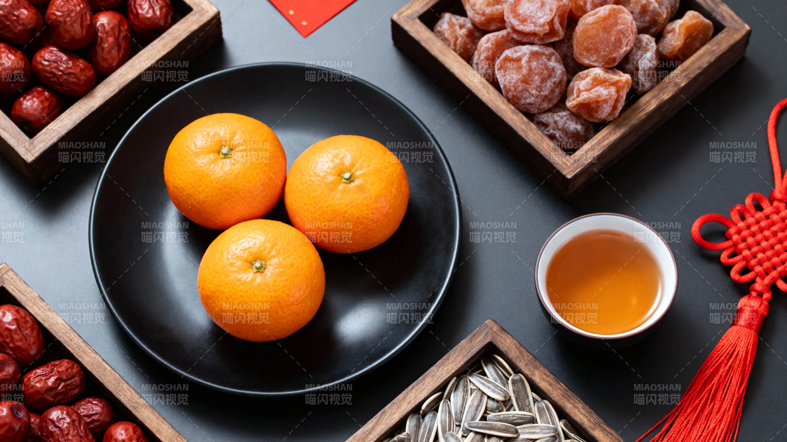 年货摆盘 橘枣茶点迎新春图片