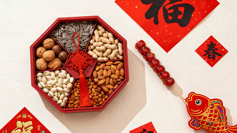 新春坚果礼盒迎福年图片