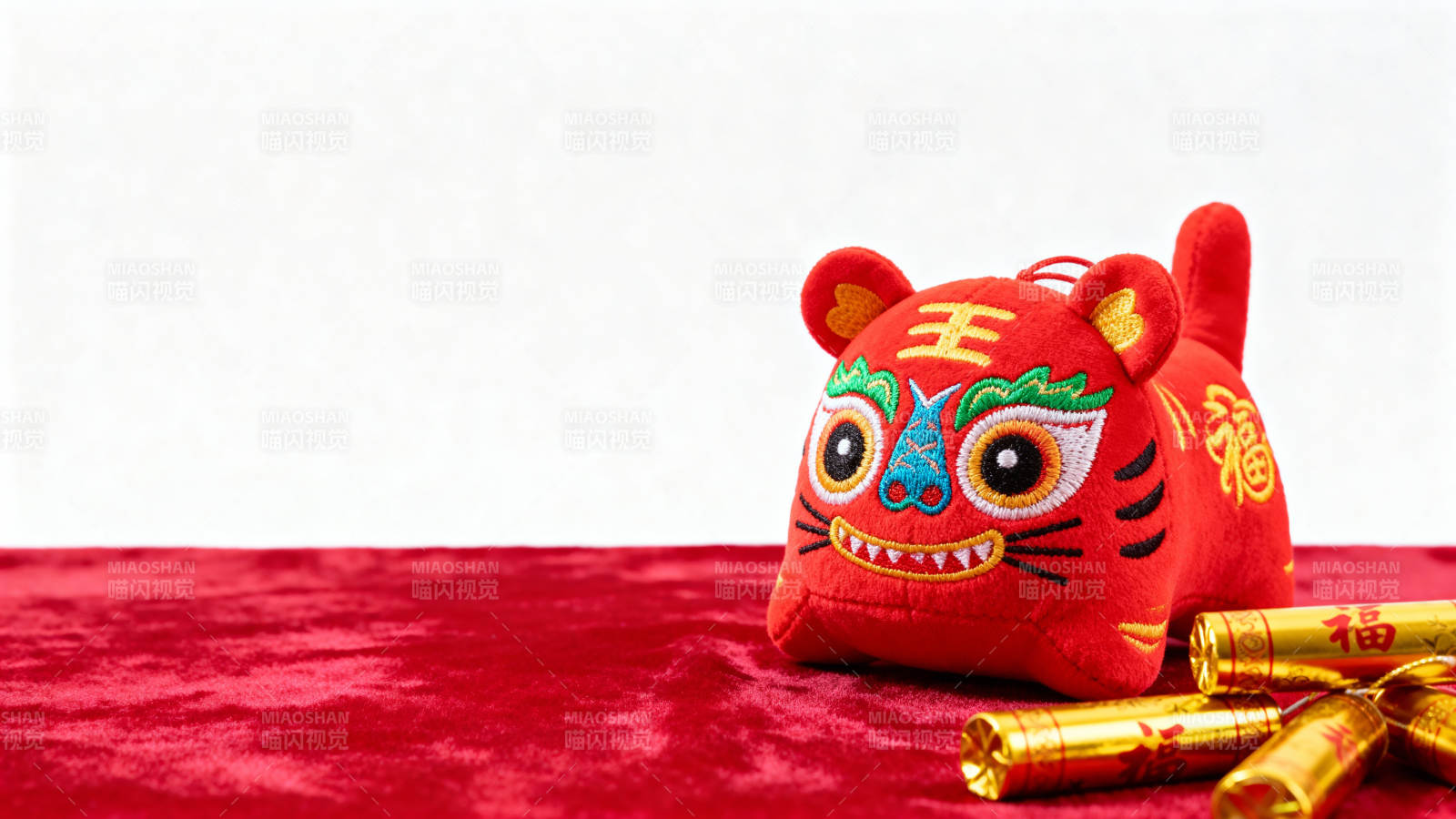 红虎迎福 金炮贺岁图片