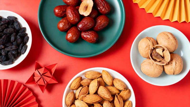 坚果红枣迎新春图片