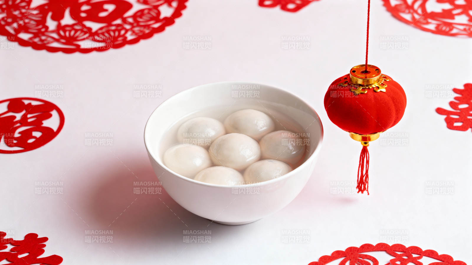 元宵汤圆配红灯笼剪纸图片