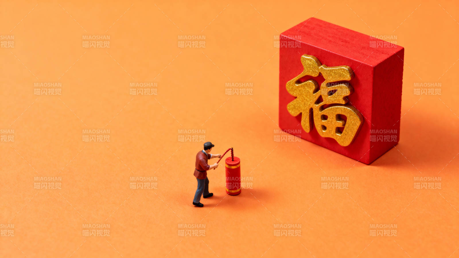 小人与福字红包迎新春图片