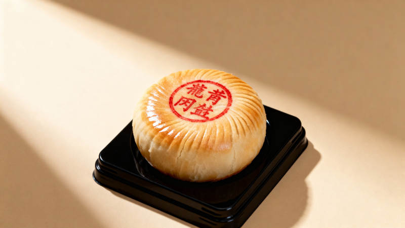 龙香肉酥 光影下的传统美味图片