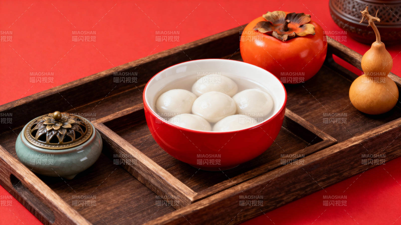 红碗汤圆迎佳节图片
