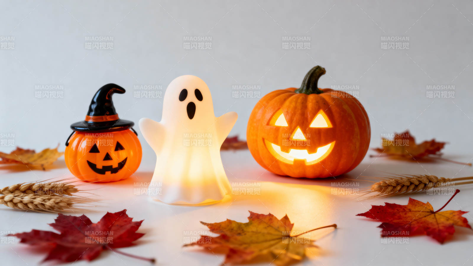 万圣夜 南瓜鬼影伴秋叶图片