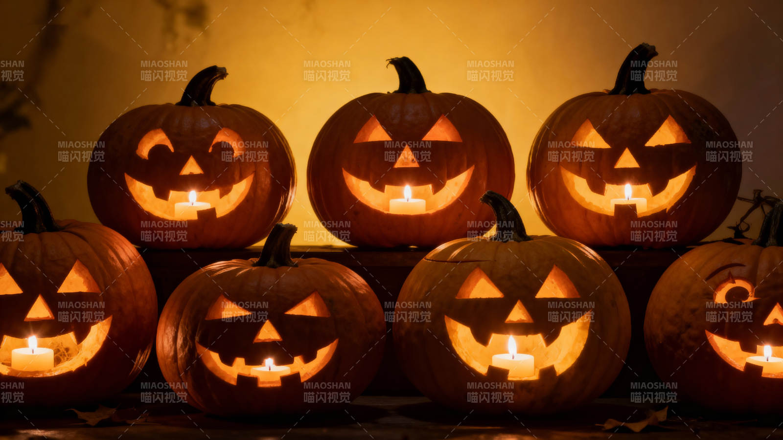 万圣南瓜灯 暖光映鬼脸图片