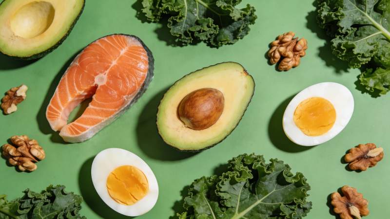 健康食材拼盘 鱼蛋牛油果图片