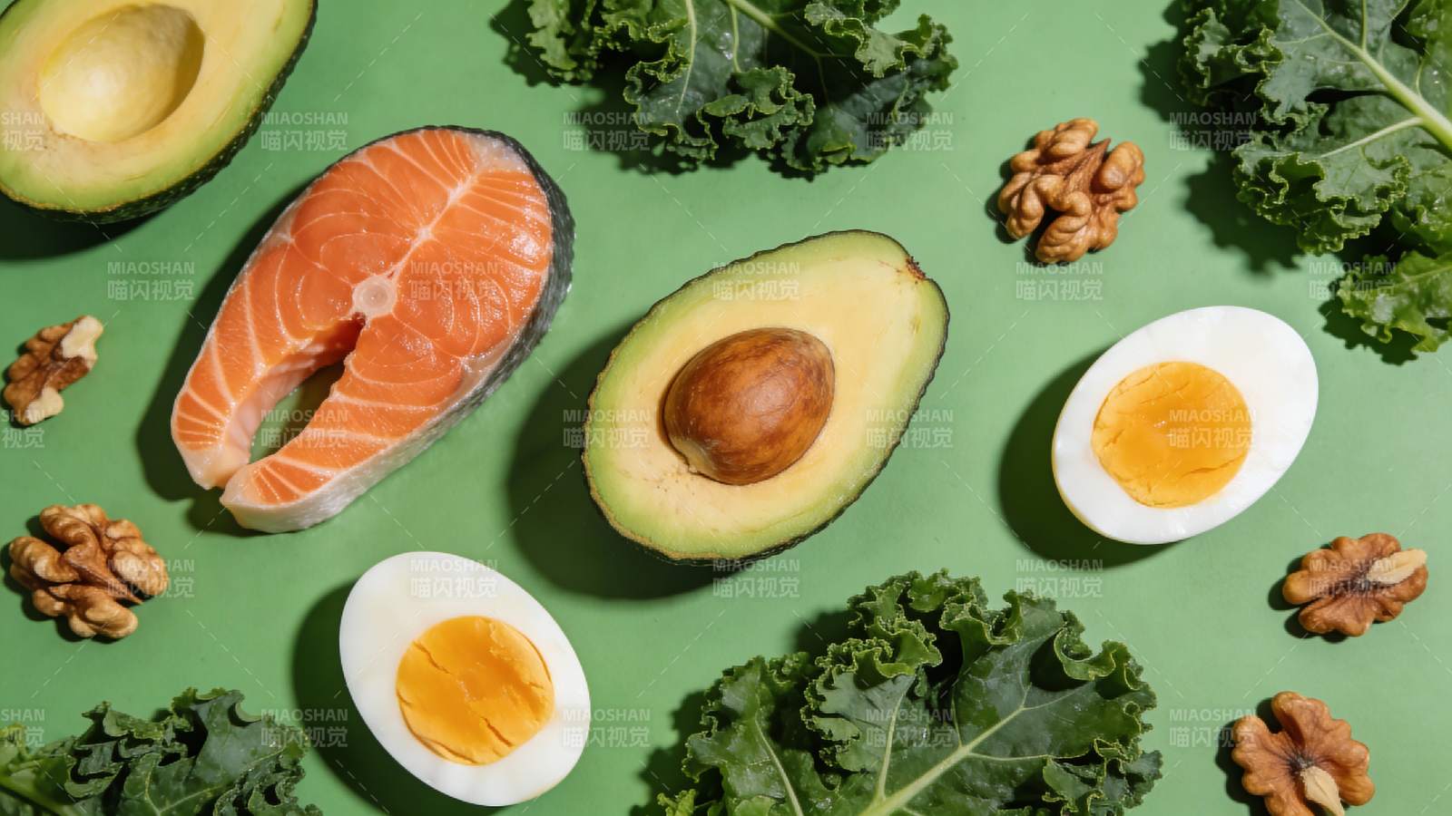 健康食材拼盘 鱼蛋牛油果图片