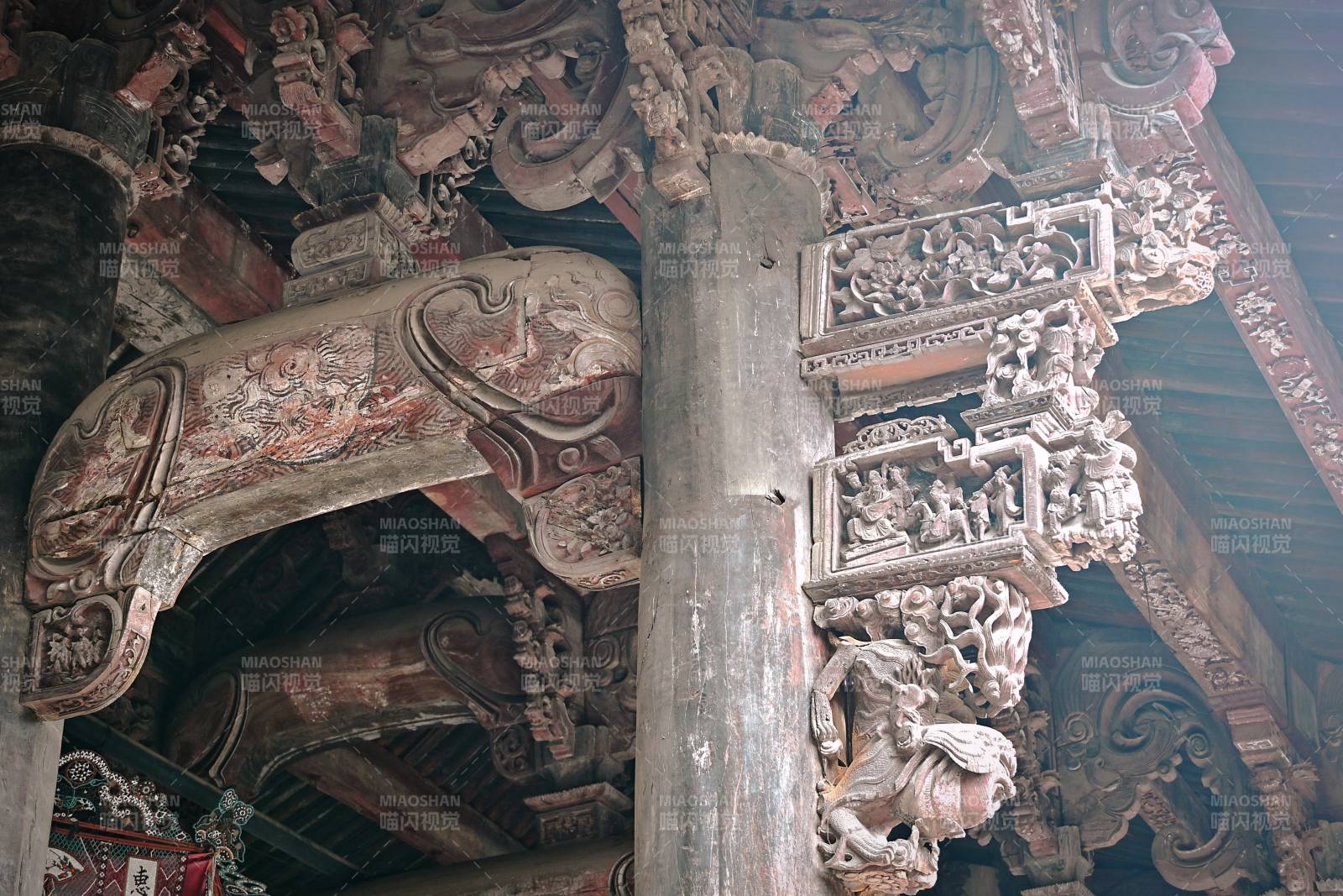 古建雕梁画栋精美绝伦（东阳卢宅）图片