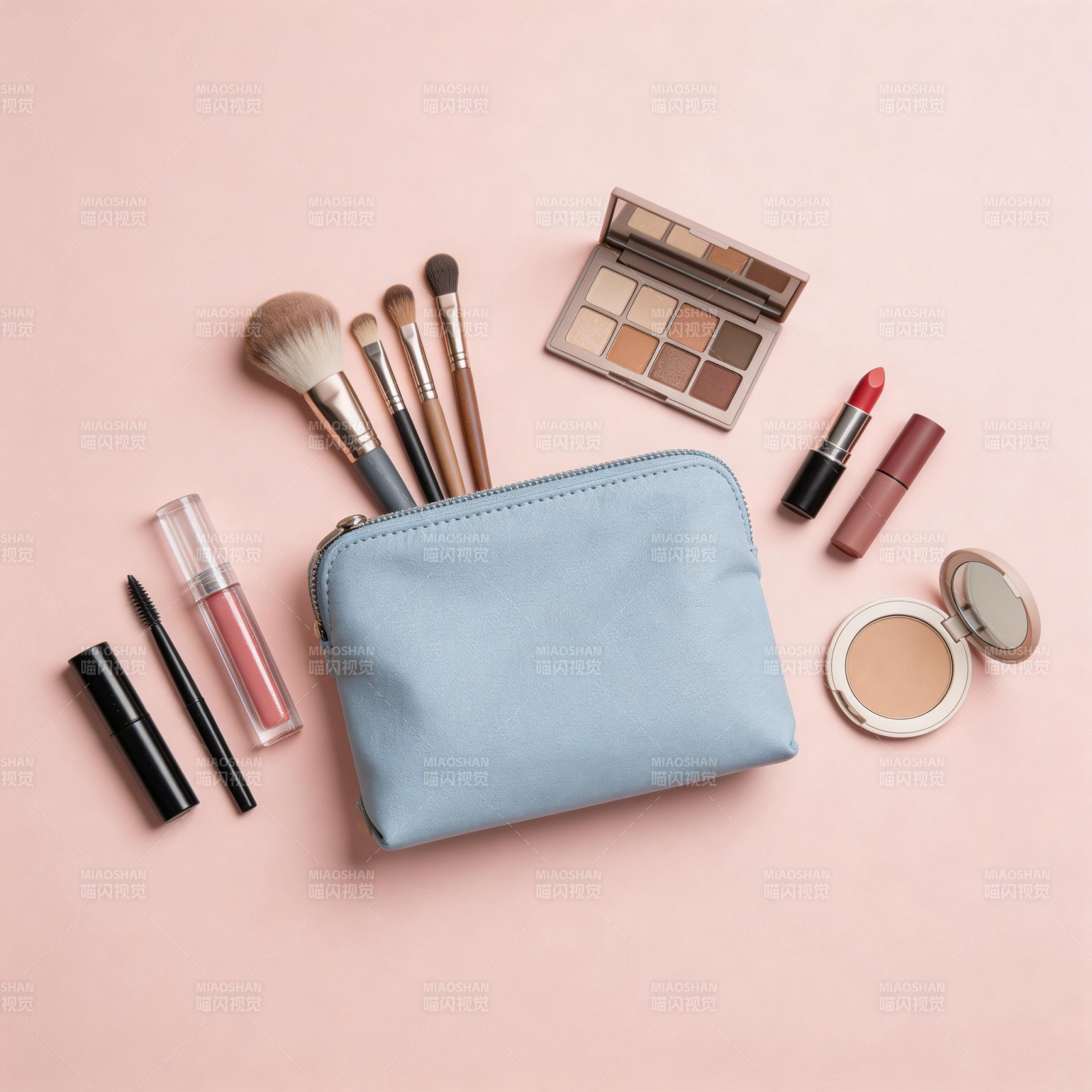 美妆工具与彩妆集合展示图片