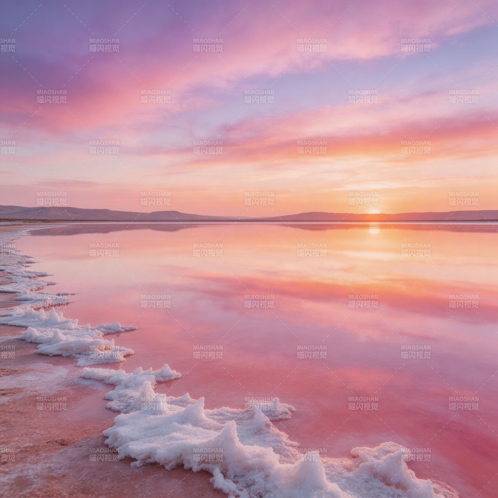 粉霞盐湖 日落幻境图片