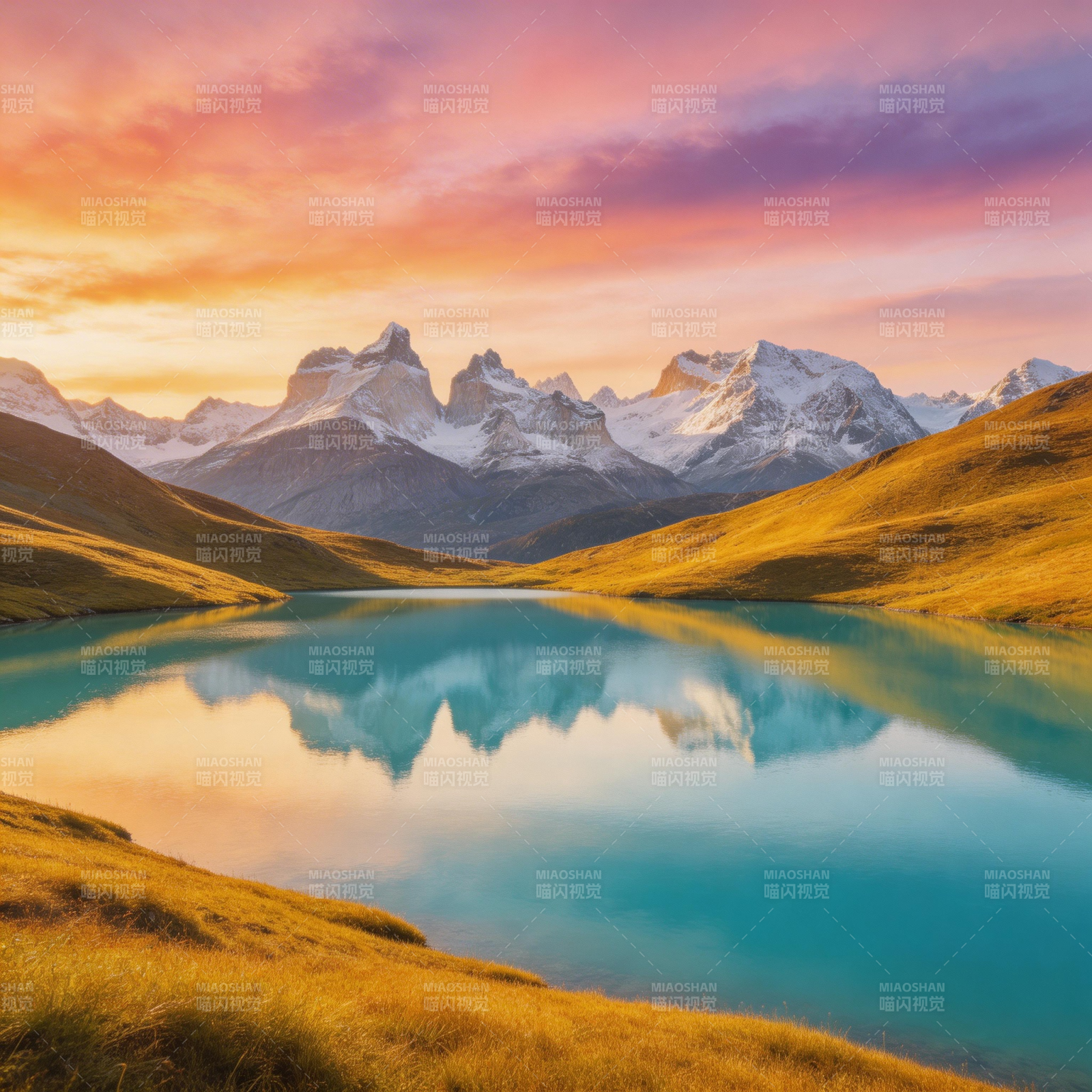 雪山映湖 霞光染天图片