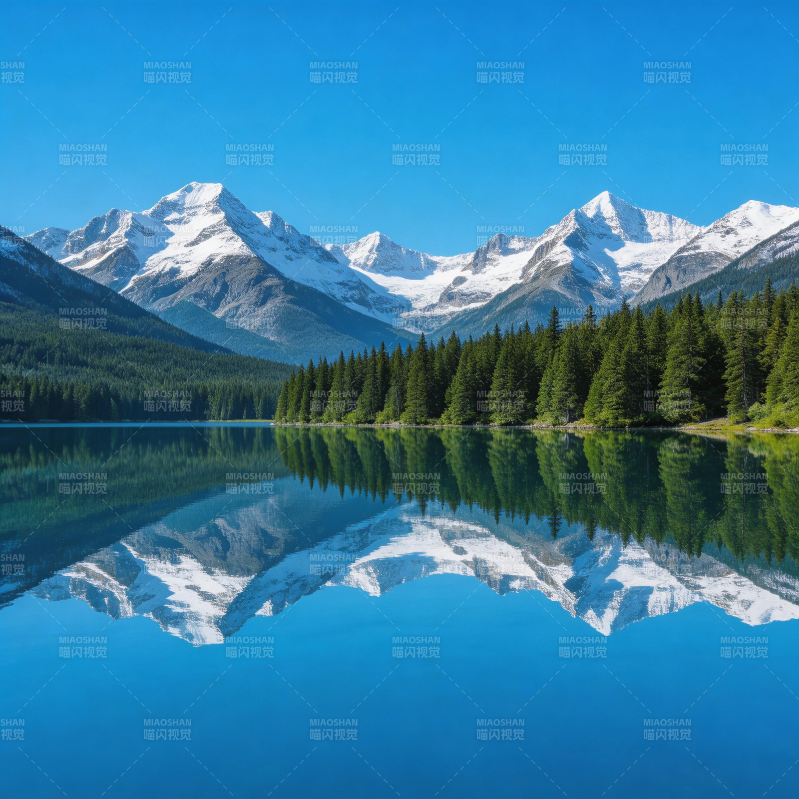 雪山倒映湖中 静谧如画图片