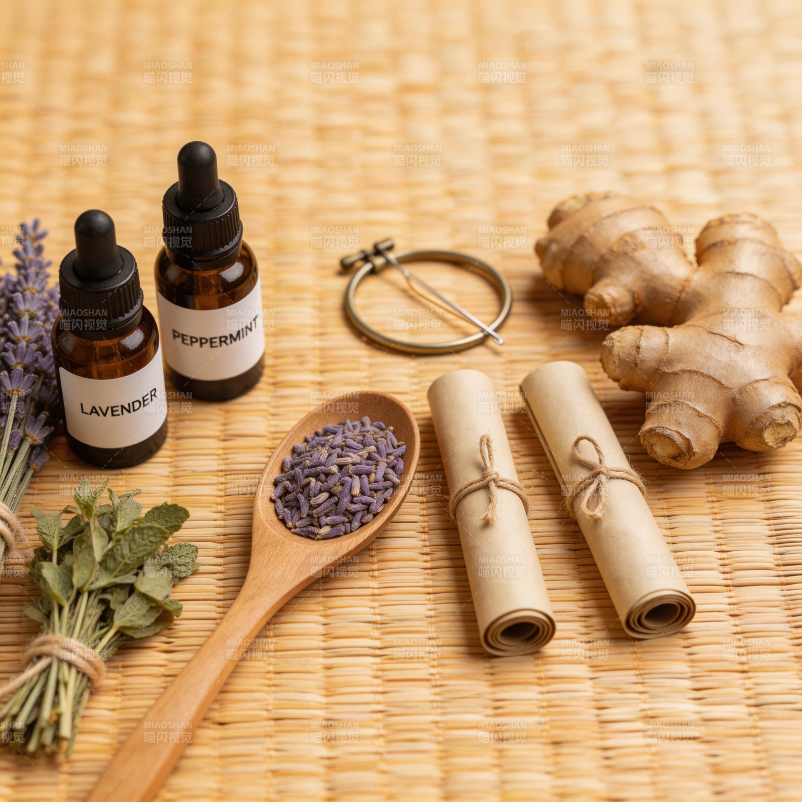 天然草本精油与香料组合图片