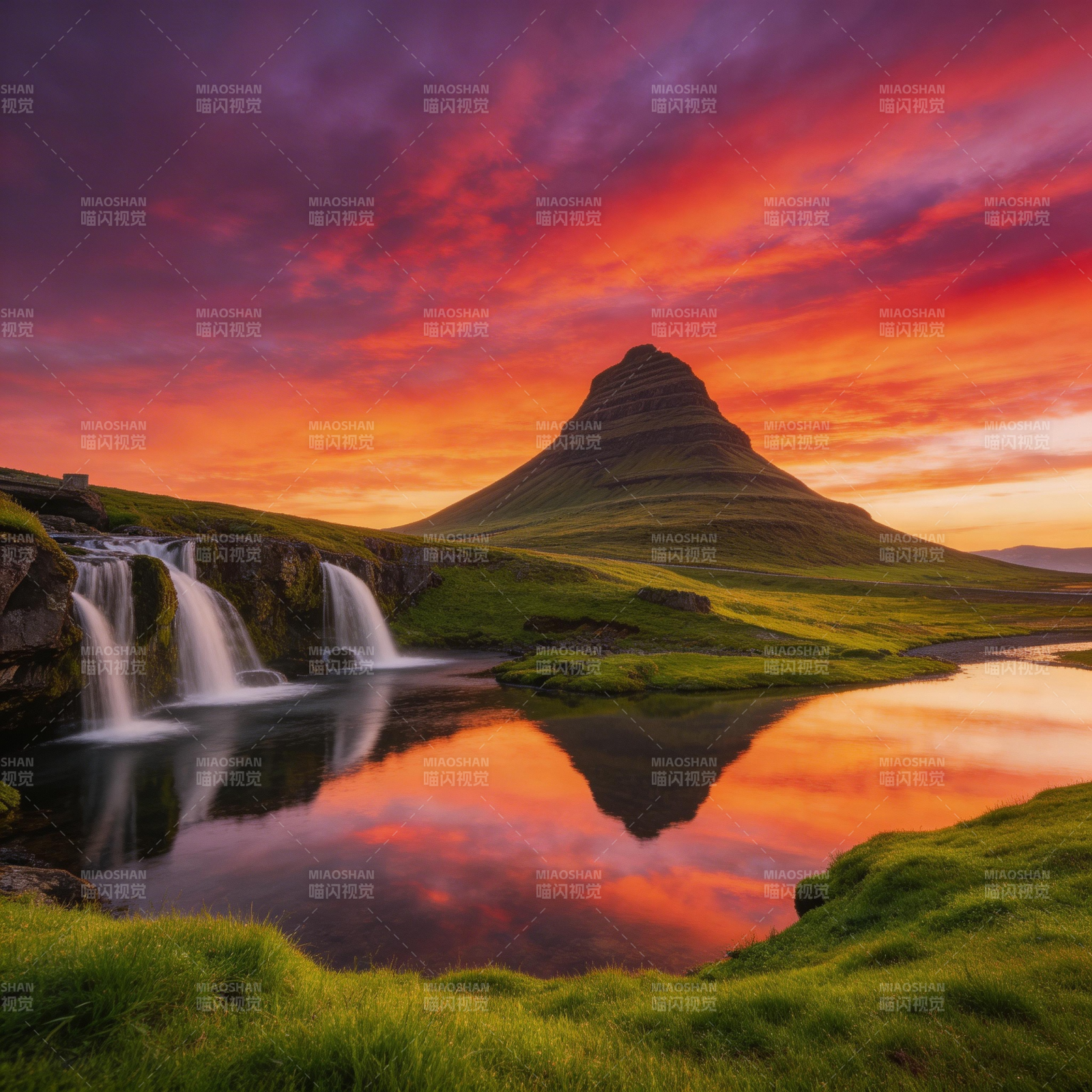夕阳映山瀑 彩霞醉人心图片