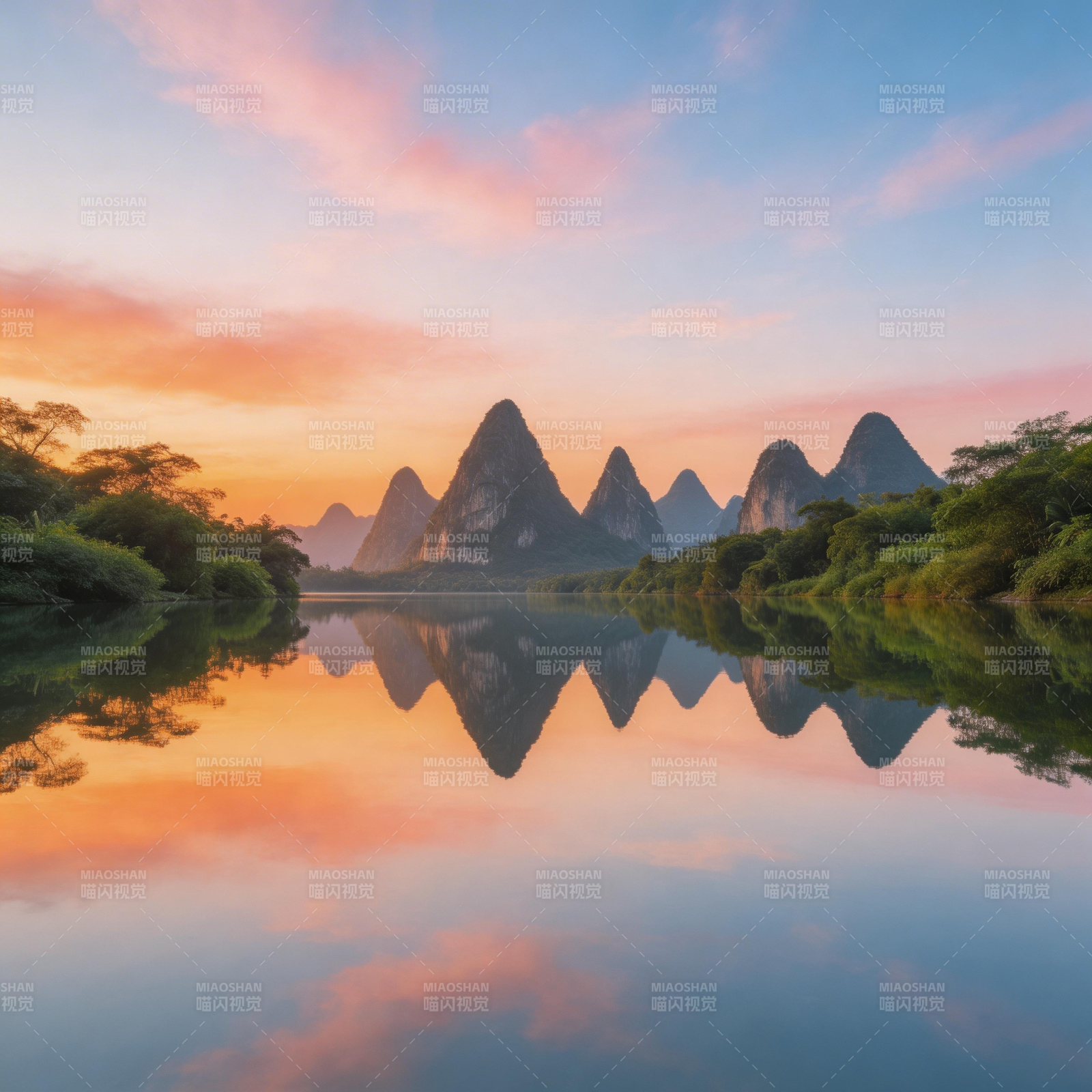 山水如画 倒影成双图片