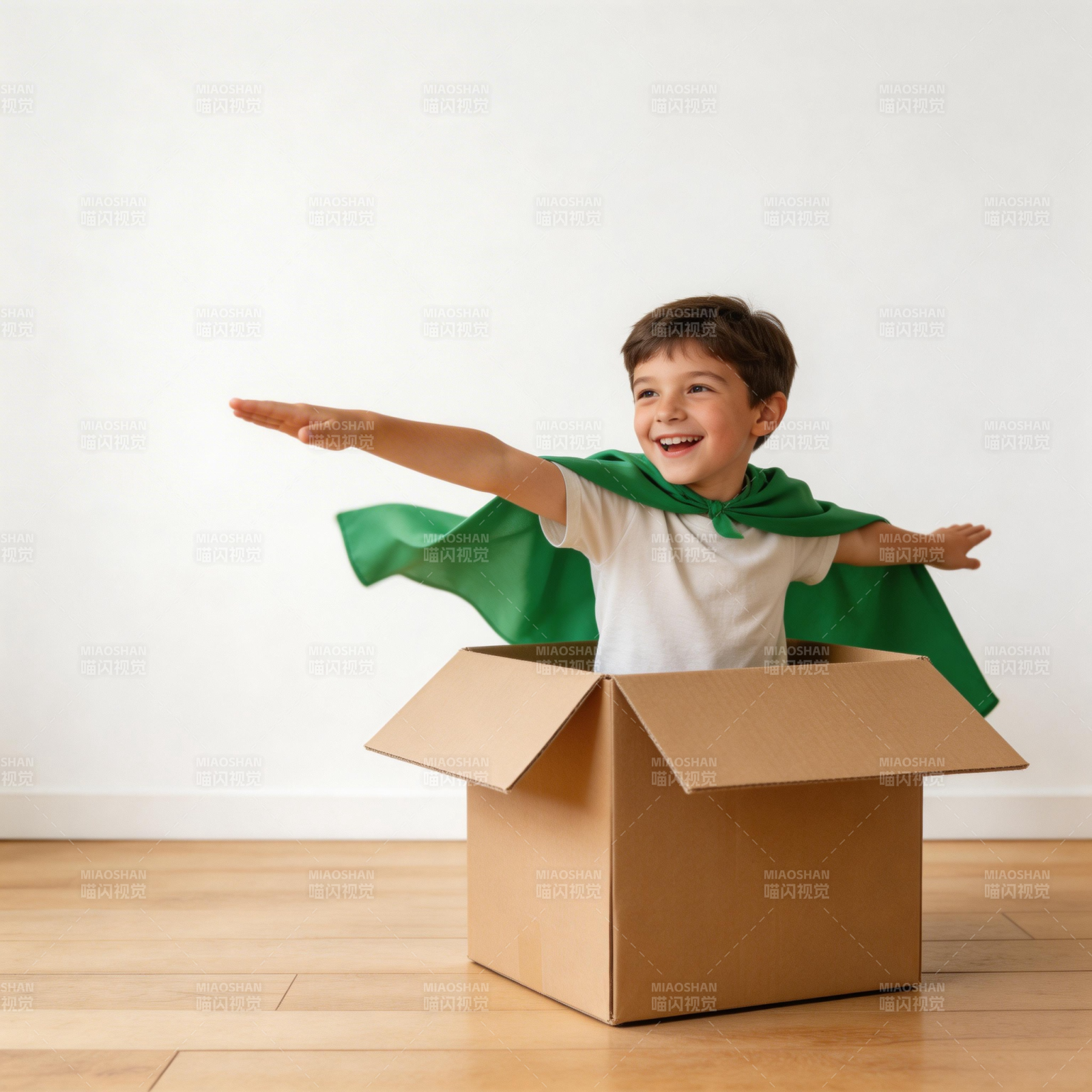 纸箱小超人 展翅飞翔梦图片