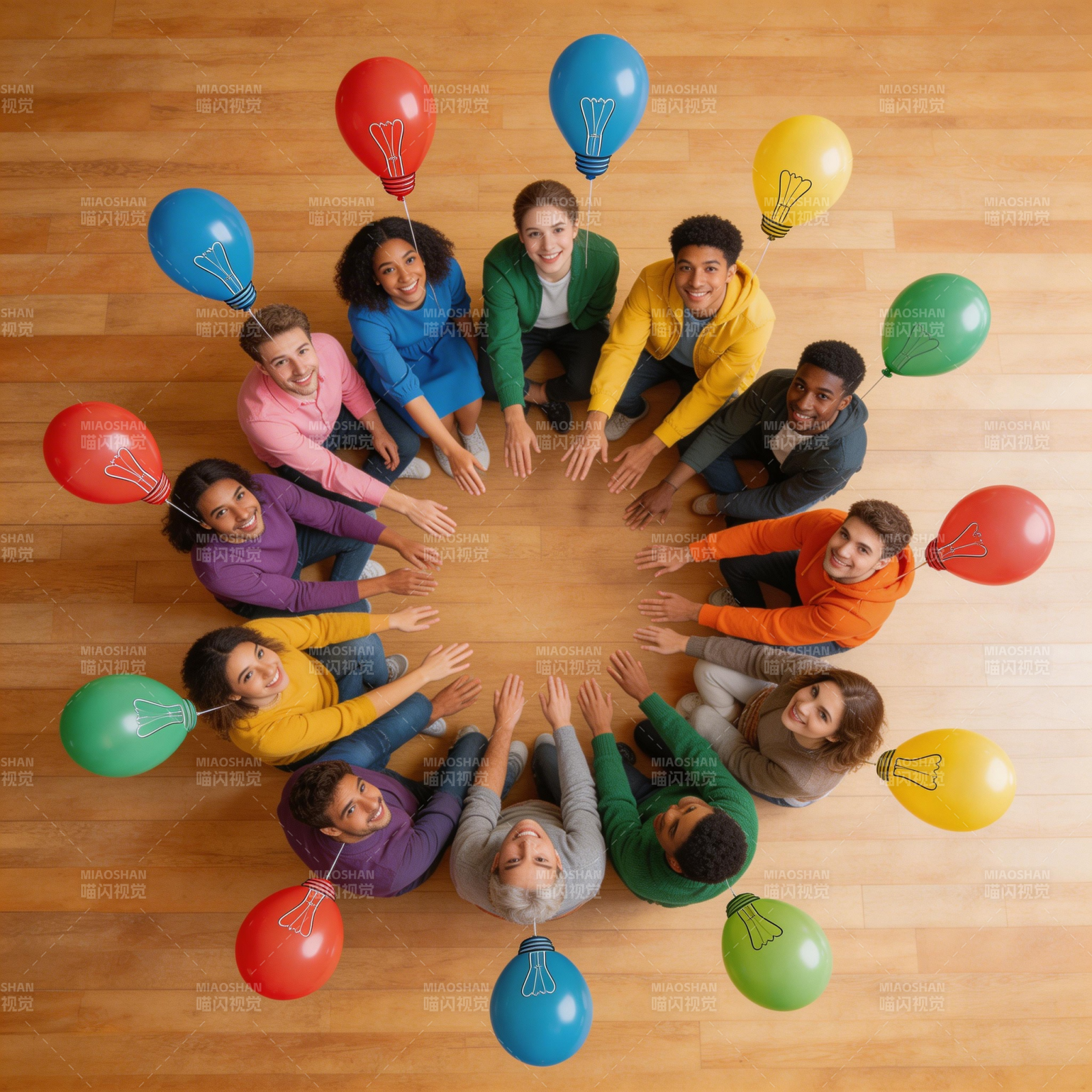 多彩气球围圈 青春笑脸环绕图片