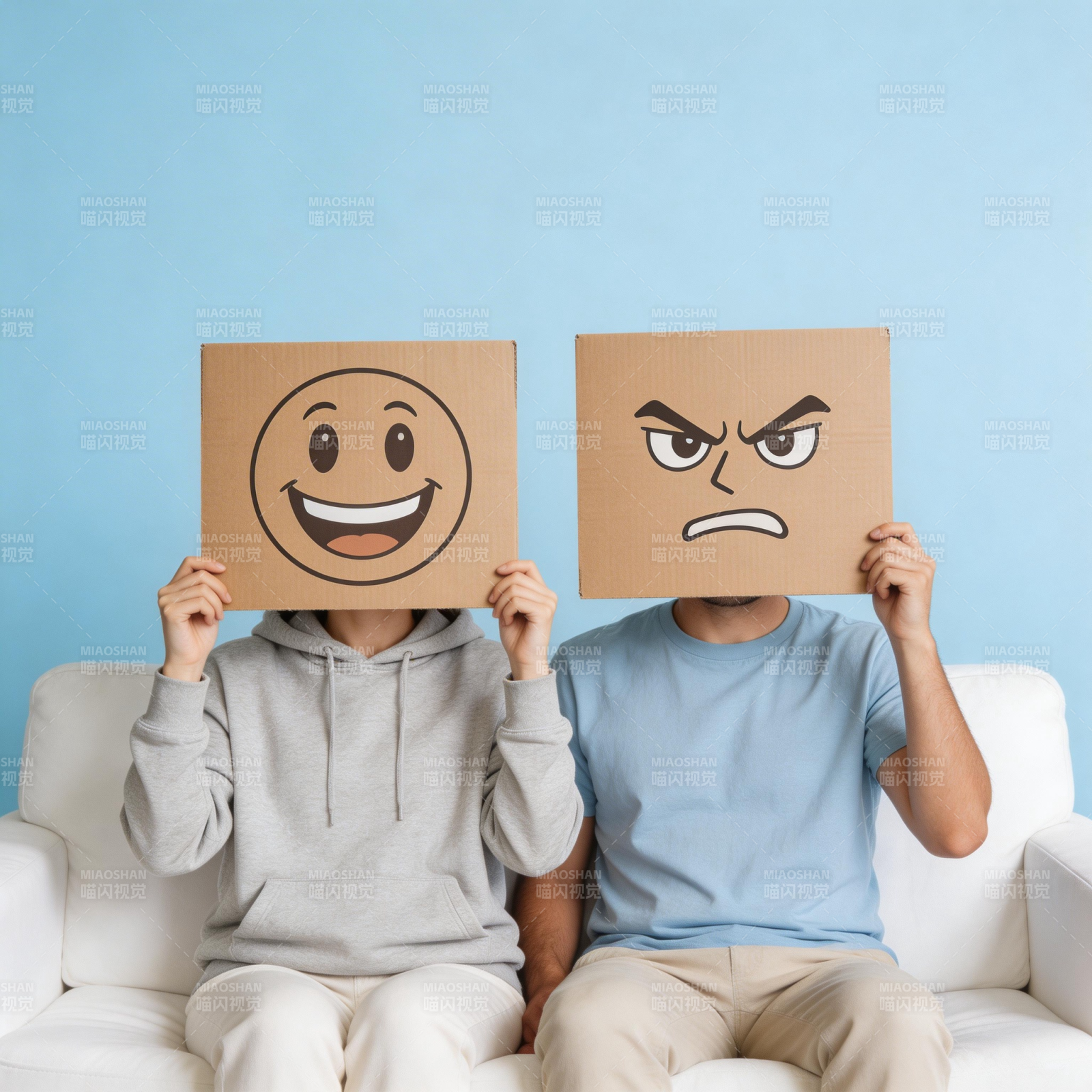 喜怒两面具 同桌不同心图片