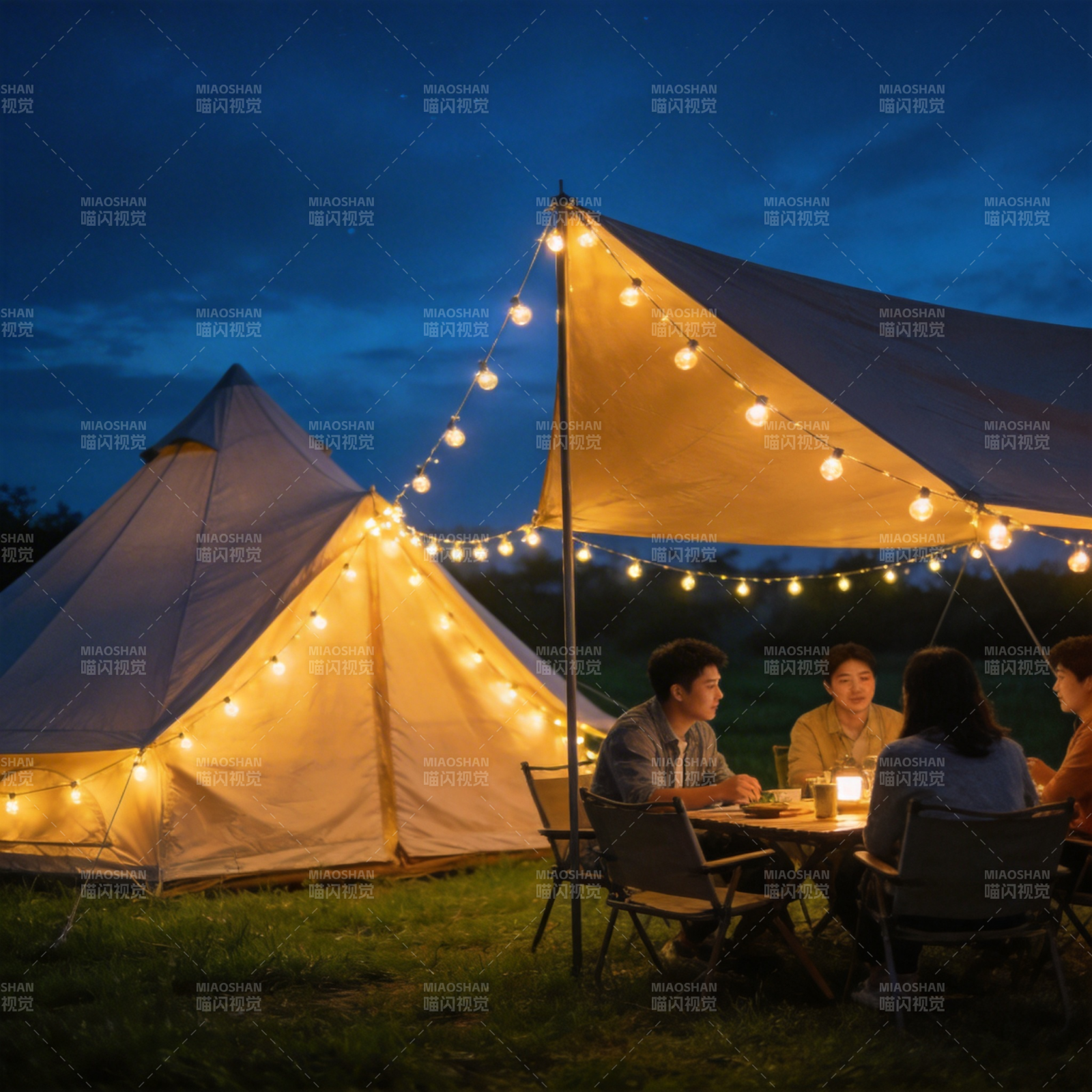 星空下的帐篷晚餐时光图片