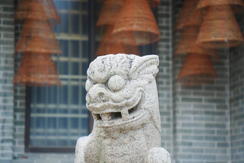 石狮守门 古韵悠然图片