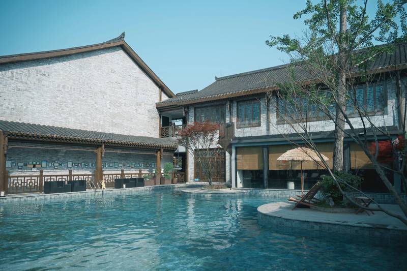 长沙中式庭院泳池静景图片