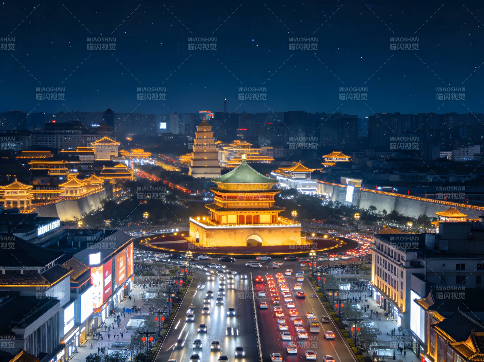 西安钟楼夜景璀璨如星图片