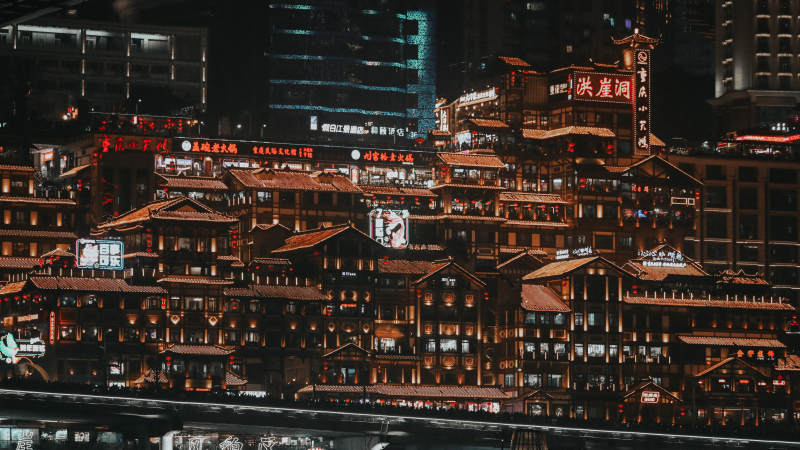 夜映古楼 灯火辉煌城图片