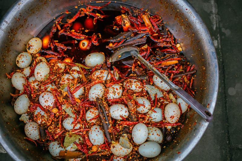 香辣卤蛋 红油辣椒浸泡图片