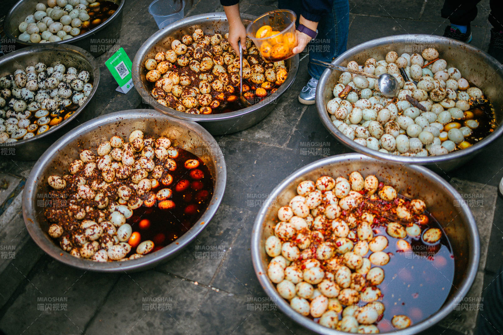 街头卤蛋摊 五香入味诱人香图片