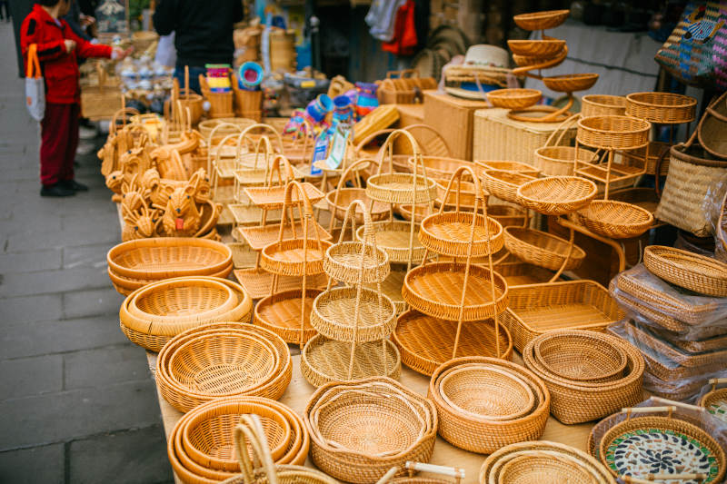竹编篮子市集热销中图片