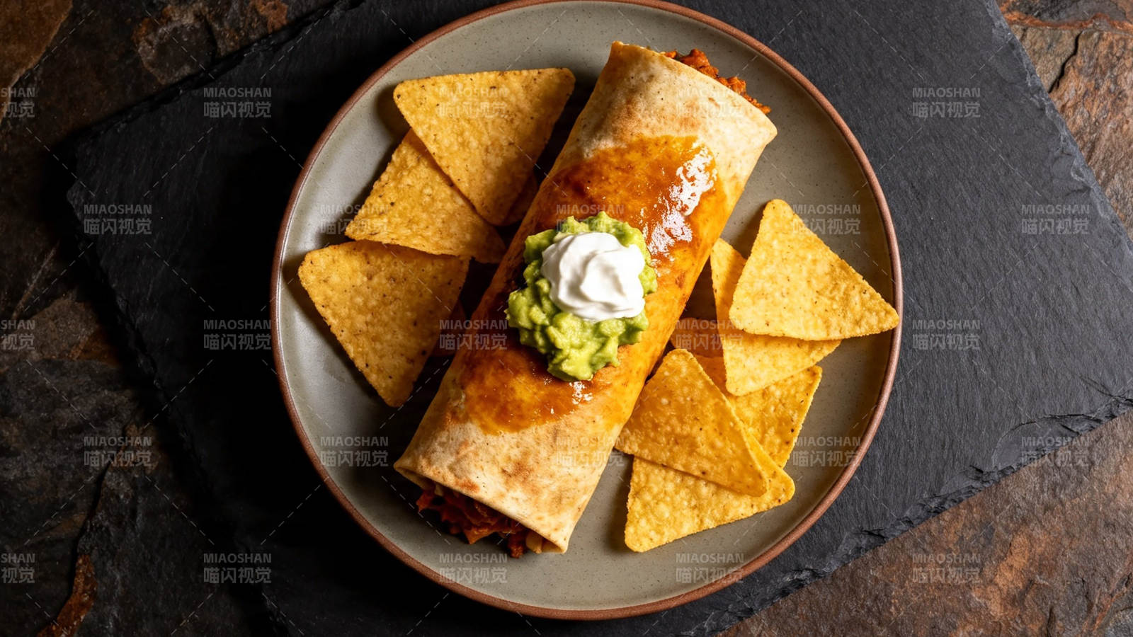 墨西哥卷饼配玉米片图片