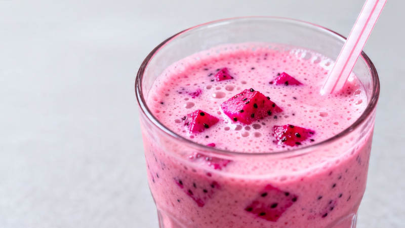 火龙果奶昔 粉嫩诱人图片