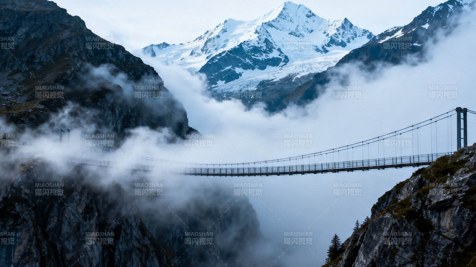 雪山云海悬索桥图片