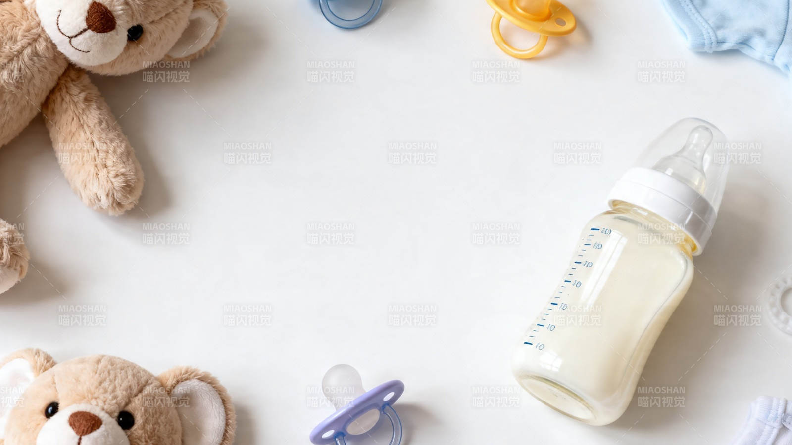 奶瓶玩具伴宝宝成长图片