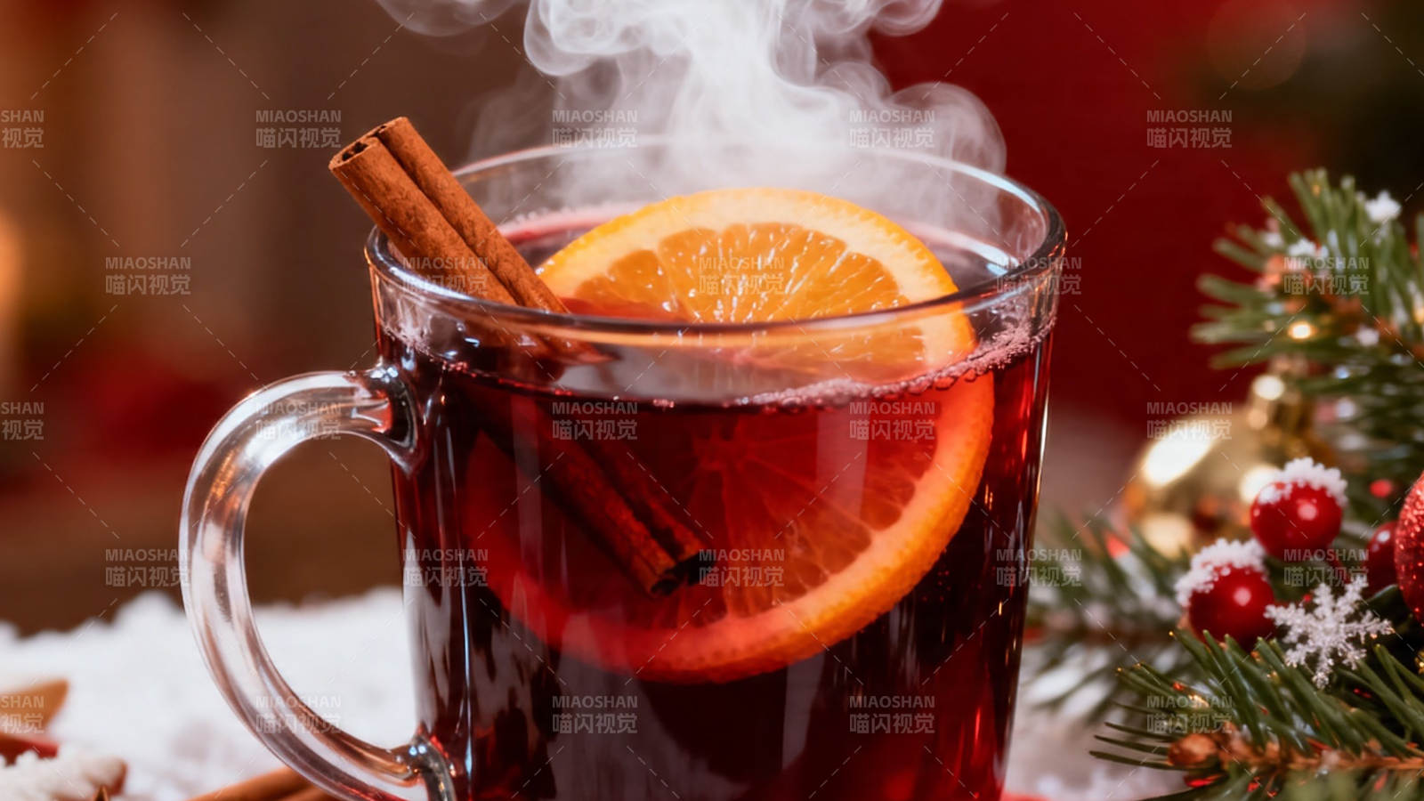 热红酒配橙片肉桂 圣诞暖饮图片
