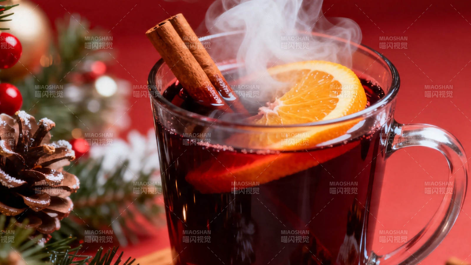 热红酒配橙片肉桂 圣诞暖饮图片