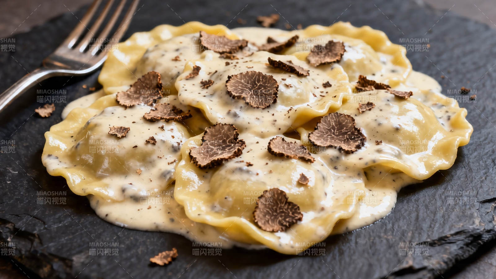 黑松露奶油意饺图片