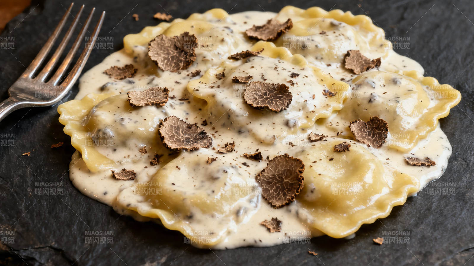 黑松露奶油意饺图片
