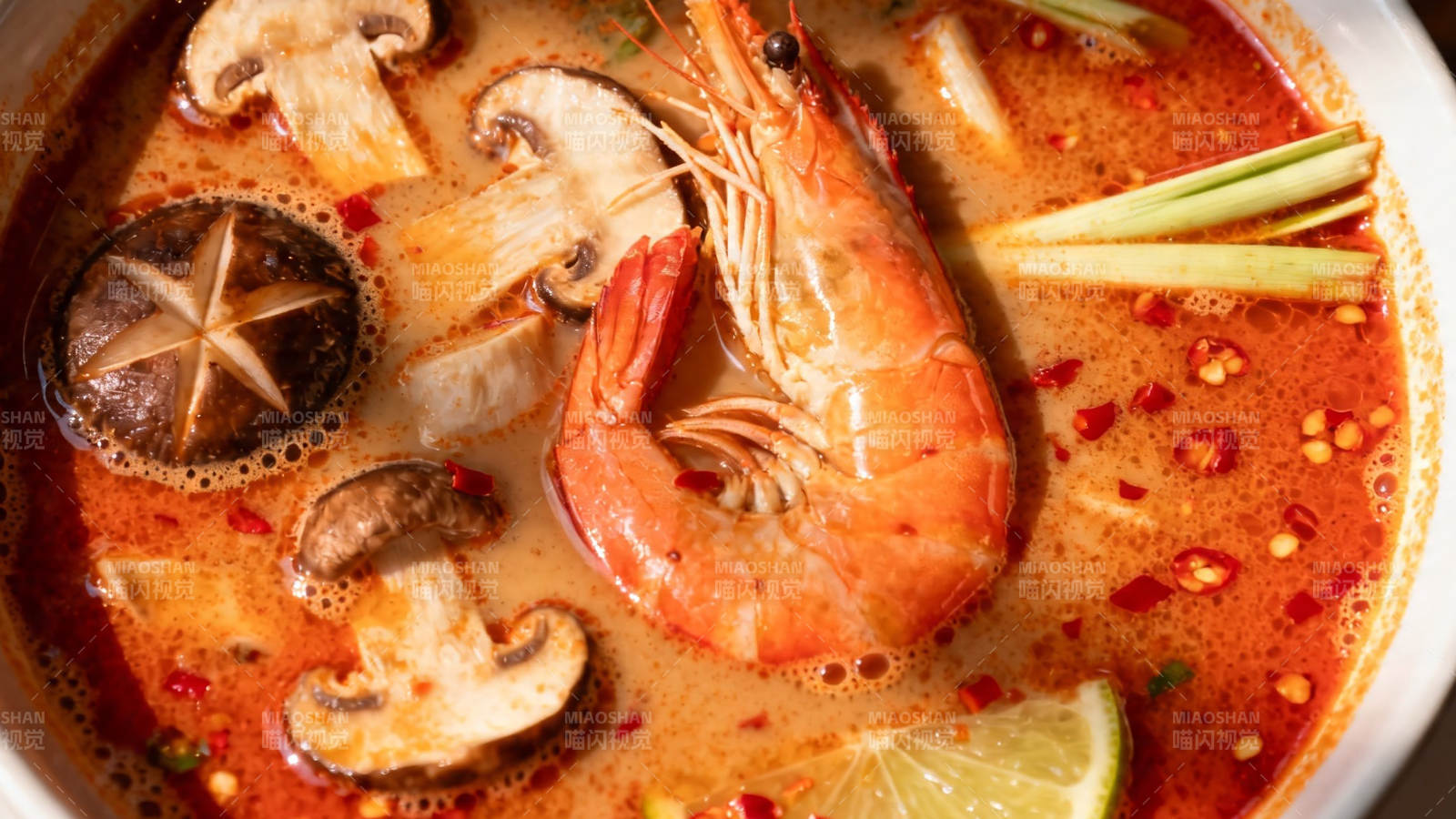 泰式冬阴功汤 鲜辣诱人图片