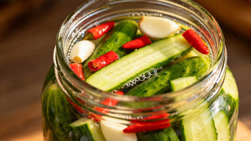 自制辣味泡菜黄瓜罐图片