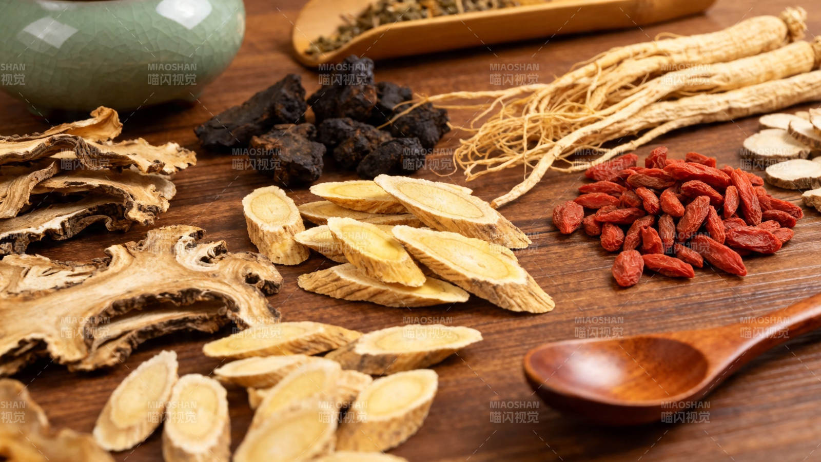 中药材拼盘 养生之道图片