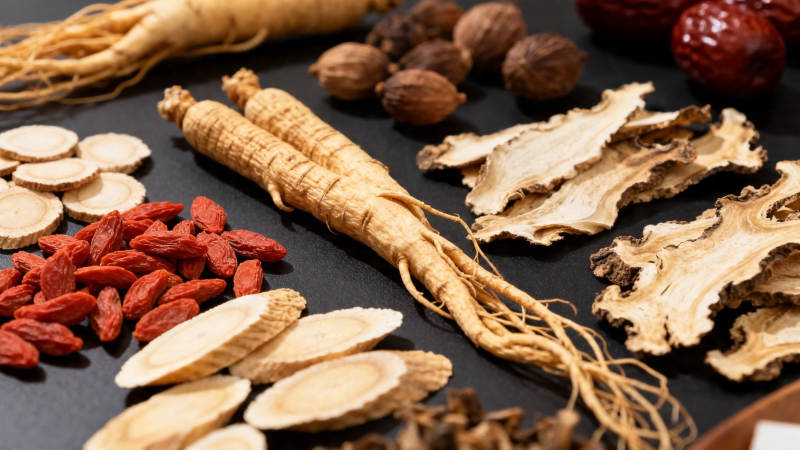 中药材精选 人参枸杞当归等图片