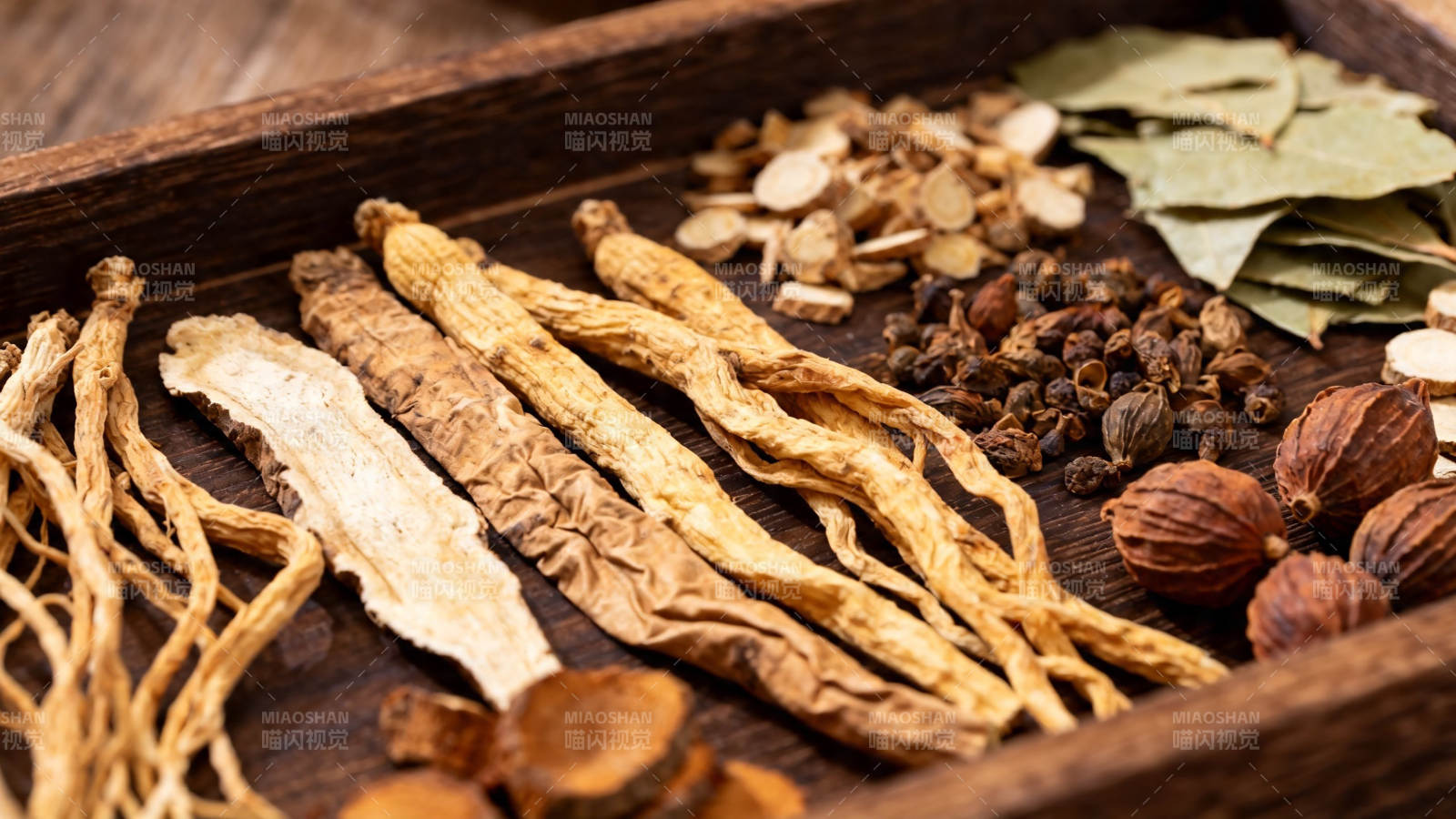 中药材托盘展示图片