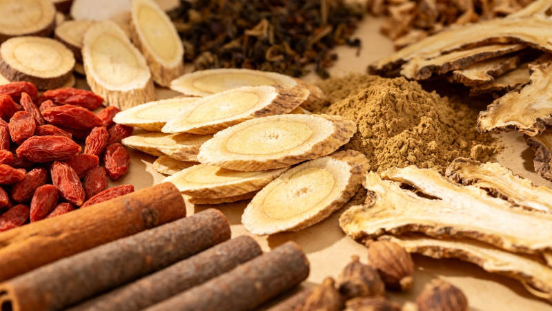 中药材拼盘 枸杞桂皮黄芪等图片