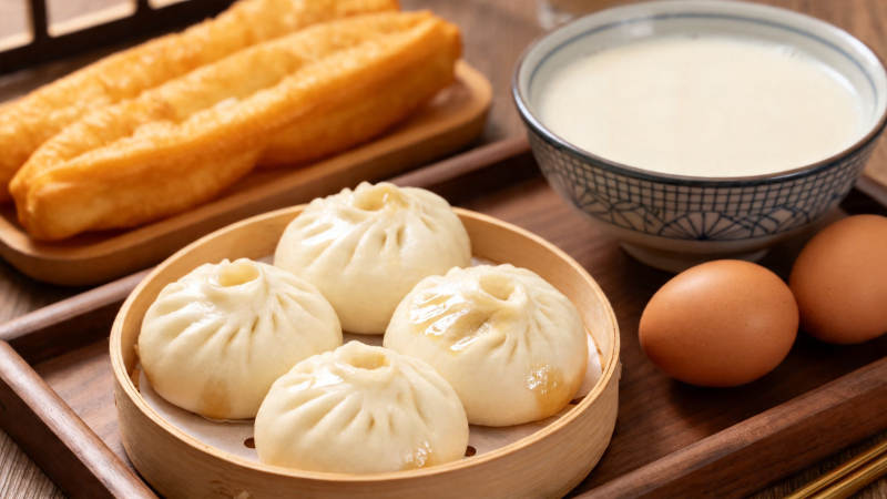 豆浆油条包子鸡蛋早餐图片