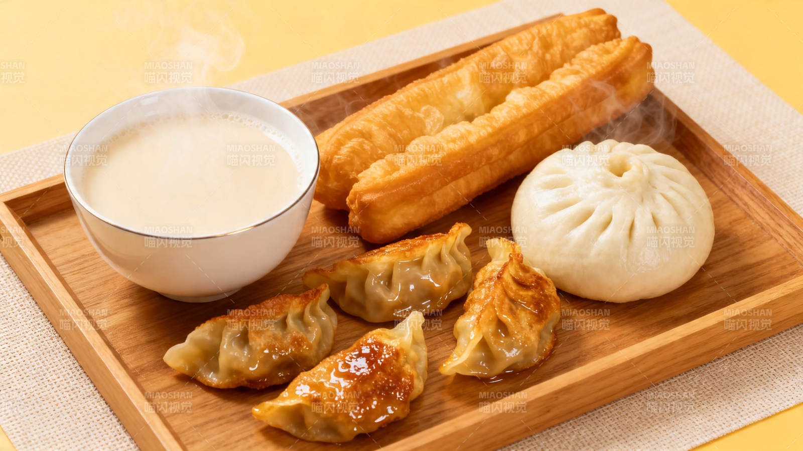 豆浆油条包子煎饺早餐图片