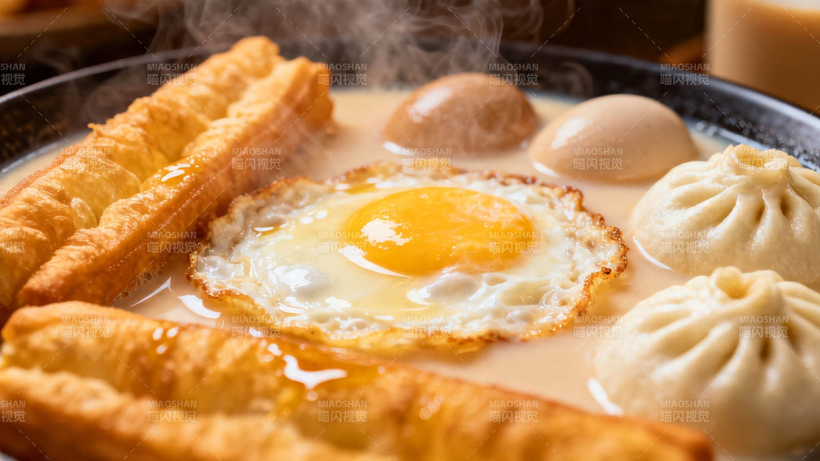 豆浆油条煎蛋小笼包图片