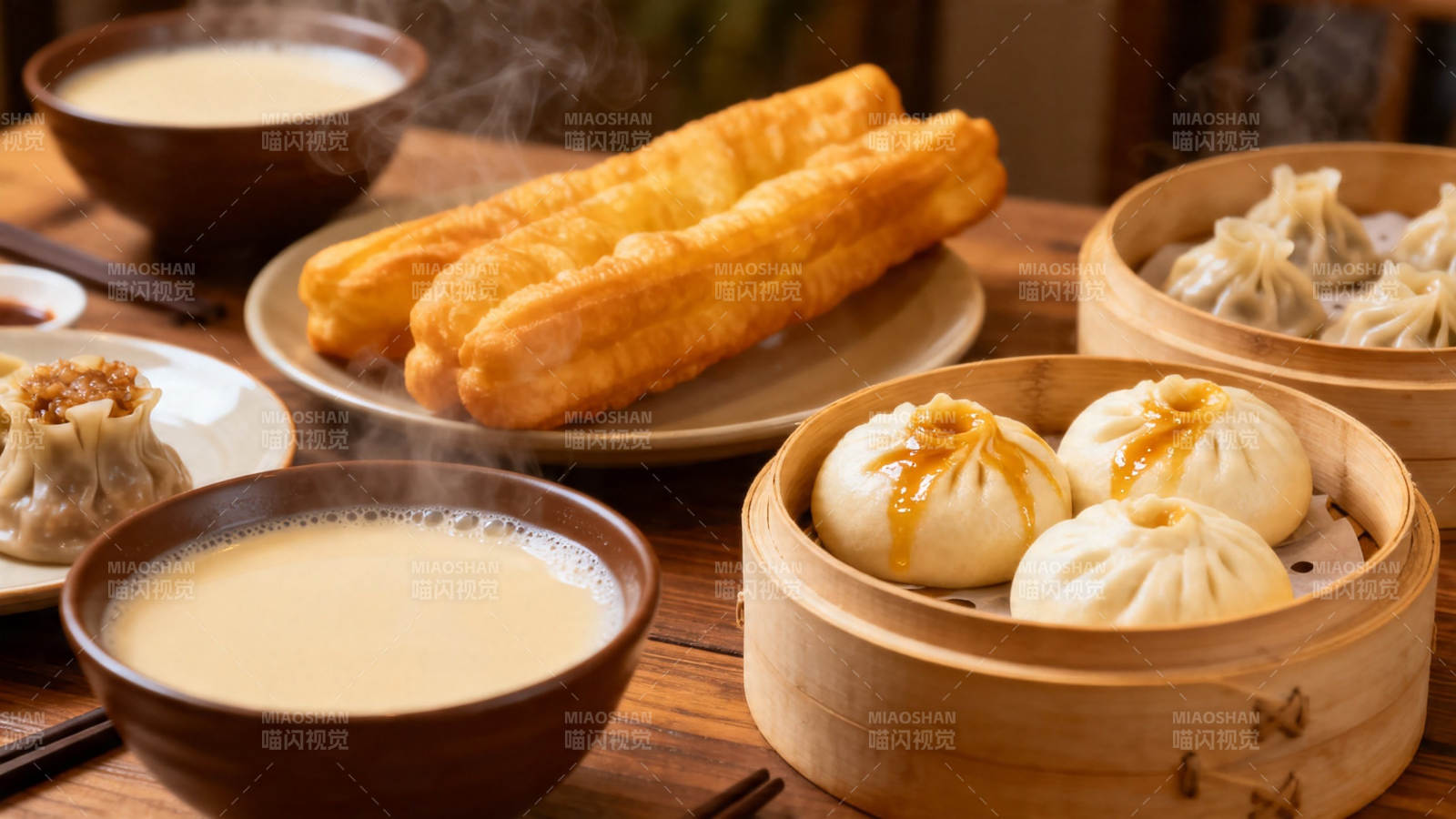 豆浆油条小笼包 经典早餐组合图片